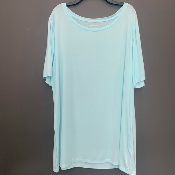 GAP Tops - NWOT GAP Body Pure Body Shirt
